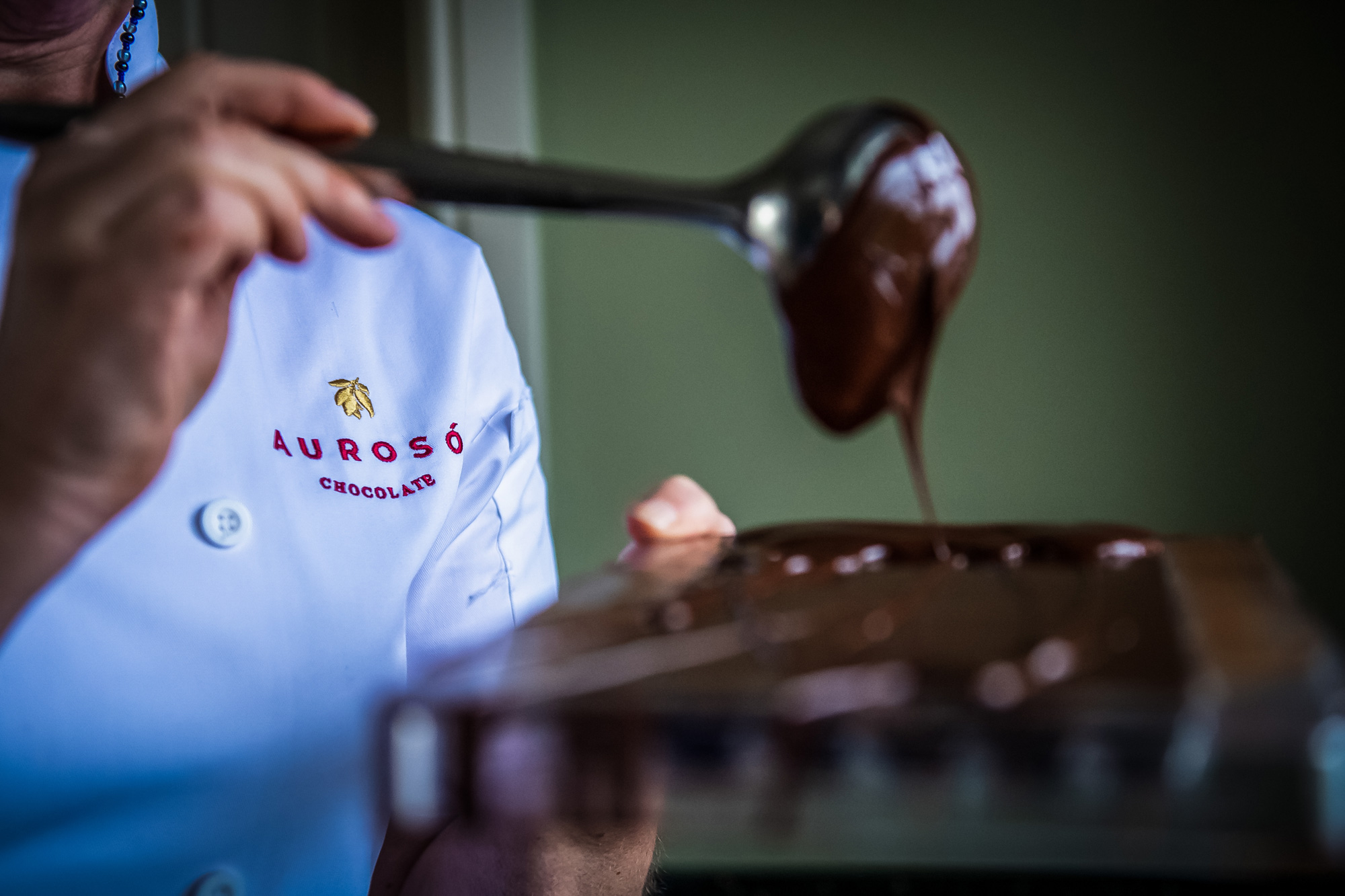 Making Auroso Chocolate